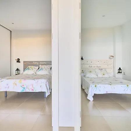 Balcon Al Mar Direct Access To The Beach Torremolinos